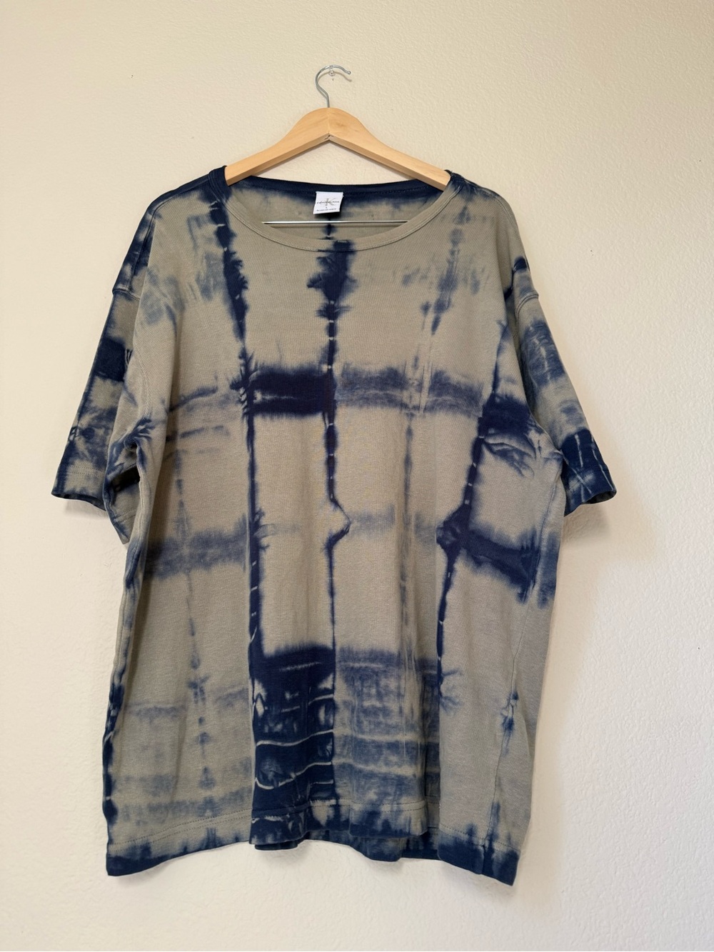 Calvin Klein Jeans Tie-Dye Crewneck T-Shirt in Navy & Olive